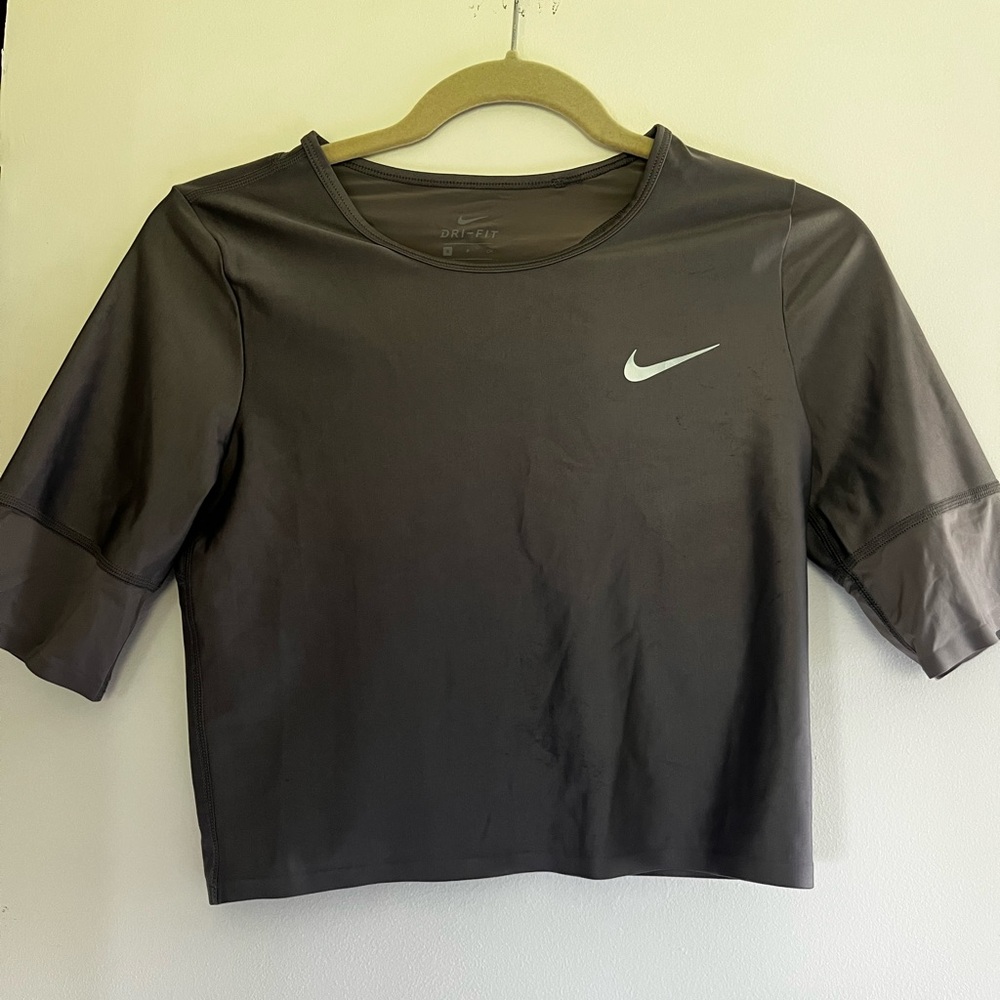 Nike Women's Gray Crop Top